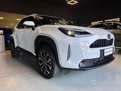 Bianco Nuova 2025 Toyota Yaris Cross Trend SUV | 25.900 € (Buon prezzo)