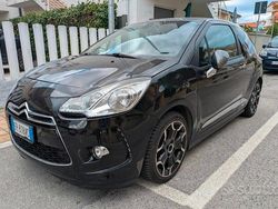 Nero Usata 2014 Citroën DS3 Chic Coupé | 5800 € (Buon prezzo)