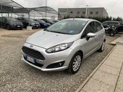 Argento Usata 2015 Ford Fiesta Due volumi | 5900 € (Ottimo prezzo)