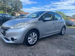 Grigio Usata 2013 Peugeot 208 Allure Due volumi | 4750 € (Ottimo prezzo)