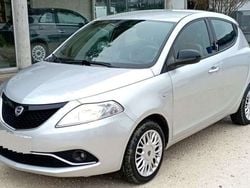 Grigio Usata 2017 Lancia Ypsilon Gold Due volumi | 9000 € (Buon prezzo)