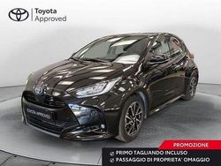 Nero Usata 2022 Toyota Yaris Hybrid Trend Tre volumi | 19.900 € (Buon prezzo)