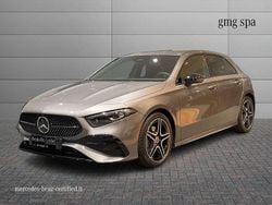 Grigio Nuova 2026 Mercedes A180 Premium Tre volumi | 39.490 € (Buon prezzo)