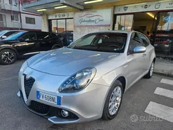 Argento Usata 2019 Alfa Romeo Giulietta Due volumi | 12.500 € (Ottimo prezzo)