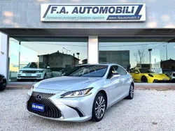 Argento Usata 2021 Lexus ES300 Executive Line Tre volumi | 32.900 €