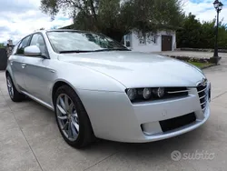 Argento Usata 2011 Alfa Romeo 159 Progression Station wagon | 4900 € (Buon prezzo)