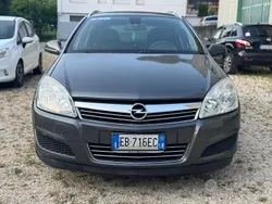 Grigio Usata 2010 Opel Astra Edition Station wagon | 2990 € (Ottimo prezzo)