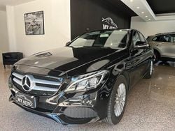 Nero Usata 2015 Mercedes C200 Executive Tre volumi | 14.800 € (Buon prezzo)