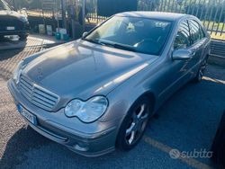 Marrone Usata 2007 Mercedes C220 Elegance Tre volumi | 4900 € (Super prezzo)