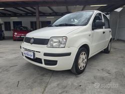 Bianco Usata 2011 Fiat Panda Emotion Tre volumi | 4800 € (Buon prezzo)
