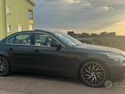 Grigio Usata 2006 BMW 530 Tre volumi | 7500 € (Buon prezzo)