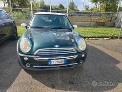 Verde Usata 2005 Mini ONE Due volumi | 2400 € (Buon prezzo)