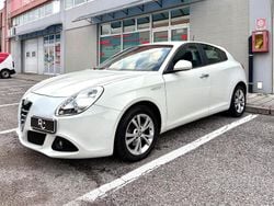 Bianco Usata 2010 Alfa Romeo Giulietta Progression Tre volumi | 2990 € (Buon prezzo)