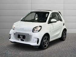 Bodypanels in white Usata 2022 Smart ForTwo Electric Drive Pulse Cabrio | 16.200 € (Buon prezzo)