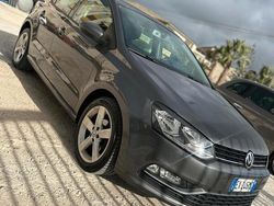 Grigio Usata 2014 VW Polo Comfortline Tre volumi | 7699 € (Buon prezzo)