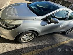 Grigio Usata 2013 Renault Clio IV Tre volumi | 5400 €