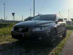 Usata 2015 Volvo XC70 Summum SUV | 13.500 €