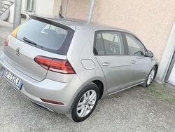 Usata 2018 VW Golf VII Executive Tre volumi | 12.000 € (Buon prezzo)