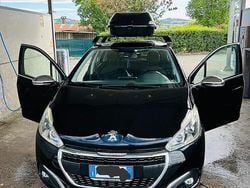 Usata 2015 Peugeot 208 Due volumi | 6800 € (Buon prezzo)