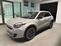 Beige Usata 2024 Fiat 600 La Prima SUV | 22.900 € (Ottimo prezzo)