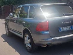 Usata 2004 Porsche Cayenne SUV | 14.500 € (Molto cara)