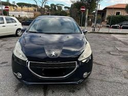 Nero Usata 2015 Peugeot 208 Active Due volumi | 5950 € (Ottimo prezzo)