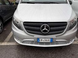 Argento Usata 2023 Mercedes Vito Furgone | 33.500 € (Buon prezzo)