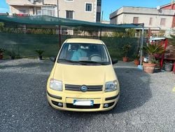 Giallo Usata 2005 Fiat Panda Emotion Tre volumi | 2499 € (Ottimo prezzo)