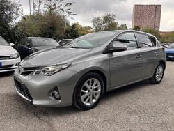 Nuova 2025 Toyota Auris Tre volumi | 5999 €