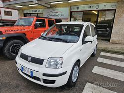 Bianco Usata 2011 Fiat Panda Active Due volumi | 3900 € (Buon prezzo)