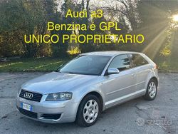 Grigio Usata 2005 Audi A3 Attraction Tre volumi | 2500 € (Super prezzo)