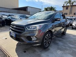 Grigio Usata 2017 Ford Kuga ST SUV | 12.200 € (Buon prezzo)