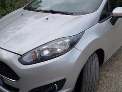 Grigio Usata 2016 Ford Fiesta Tre volumi | 5000 €