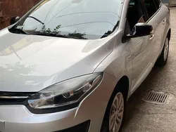 Argento Usata 2015 Renault Mégane III LIMITED Station wagon | 5800 € (Buon prezzo)