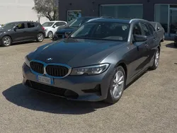 Grigio Usata 2020 BMW 318 Advantage Station wagon | 22.900 € (Buon prezzo)