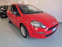 Rosso pastello Usata 2014 Fiat Punto Street Due volumi | 4490 € (Buon prezzo)