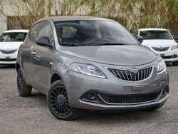 Gray Usata 2023 Lancia Ypsilon Silver Due volumi | 8950 € (Super prezzo)