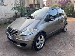 Grigio Usata 2006 Mercedes A200 Due volumi | 3850 € (Molto cara)