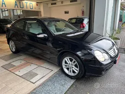 Nero Usata 2003 Mercedes C200 Avantgarde Coupé | 7900 € (Molto cara)