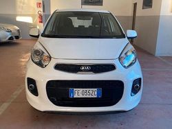 Bianco Usata 2016 Kia Picanto Due volumi | 6000 € (Buon prezzo)
