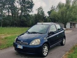 Usata 2003 Toyota Yaris Sol Due volumi | 2000 € (Buon prezzo)