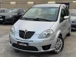 Grigio Usata 2009 Lancia Musa Monovolume | 4500 € (Buon prezzo)