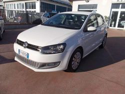 Bianco Usata 2009 VW Polo Comfortline Tre volumi | 5500 € (Buon prezzo)