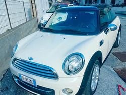 Bianco Usata 2012 Mini Cooper Due volumi | 7000 €