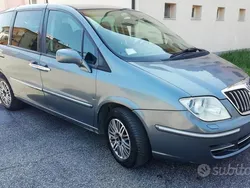 Blu/azzurro Usata 2008 Lancia Phedra Monovolume | 2800 € (Super prezzo)