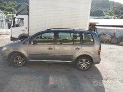 Grigio Usata 2008 VW Touran Trendline Monovolume | 5500 € (Buon prezzo)