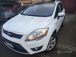 Bianco Usata 2011 Ford Kuga SUV | 6700 € (Buon prezzo)