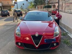 Rosso Usata 2011 Alfa Romeo Giulietta Due volumi | 8500 € (Cara)
