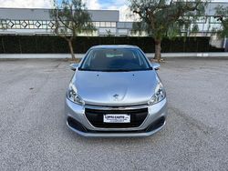 Argento Usata 2016 Peugeot 208 Active Due volumi | 8800 € (Buon prezzo)