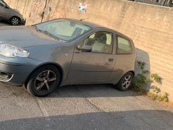 Grigio Usata 2005 Fiat Punto Due volumi | 1000 € (Ottimo prezzo)